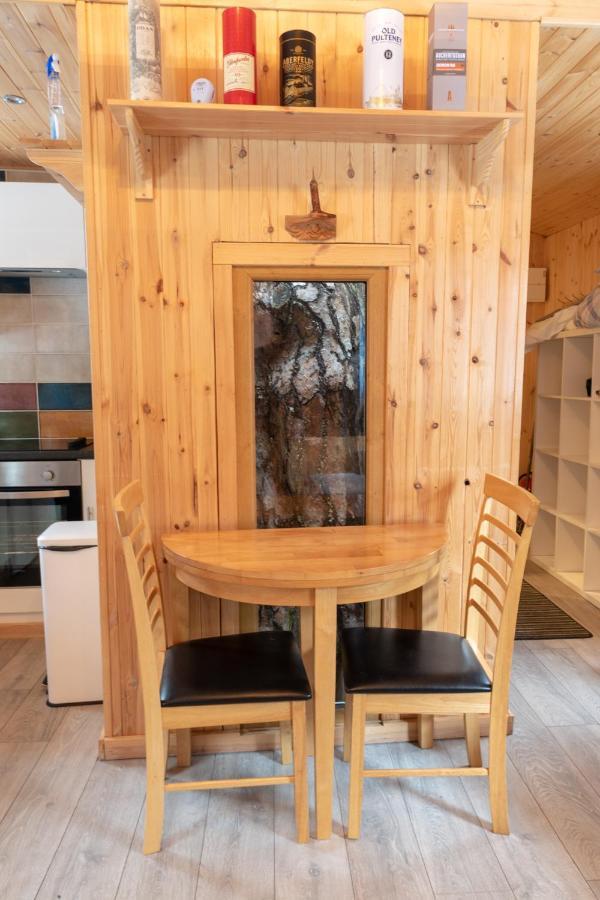 Pine Marten Bar Glenmore Treehouse Aviemore Exterior photo